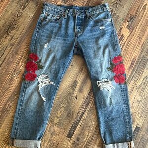 Levi’s 501’s size 27